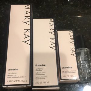 NIB, MK TimeWise face care set, normal to oily